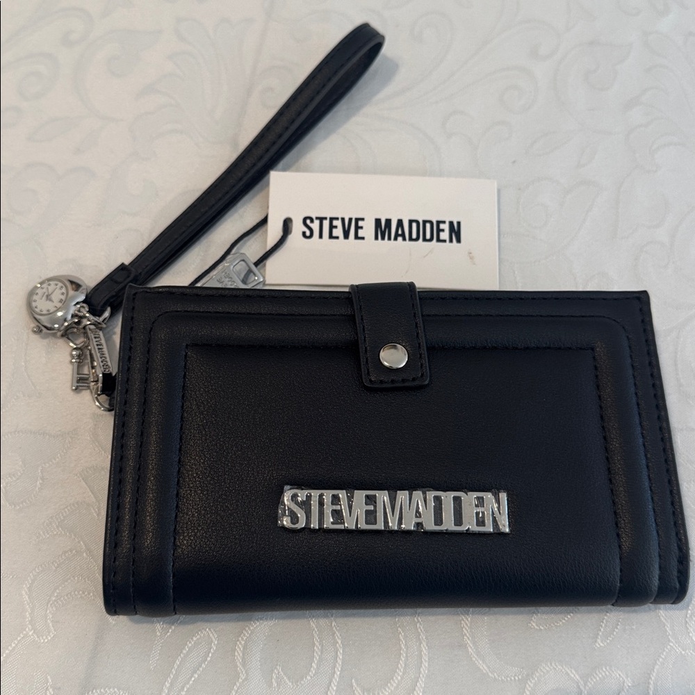 Steve Madden Black Wristlet Wallet - Picture 12 of 12